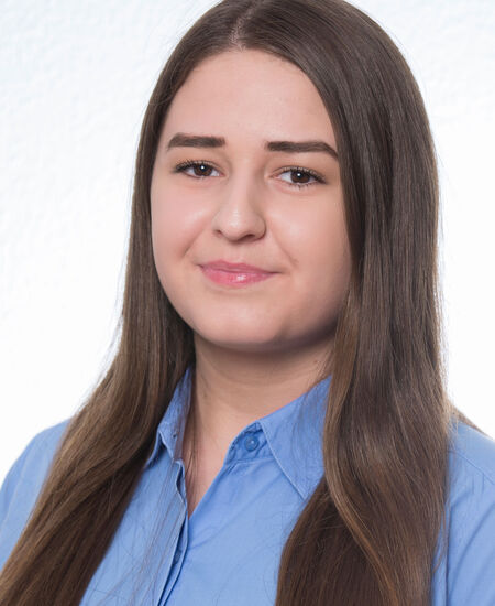 Büsra Özdemir Büsra Özdemir